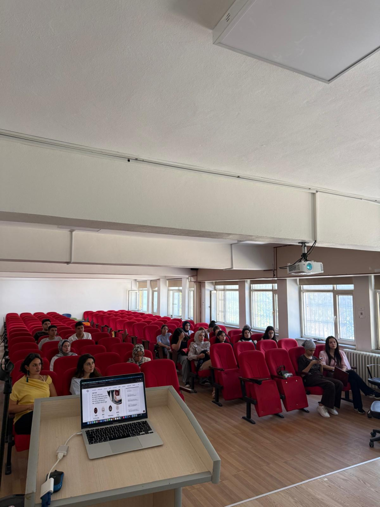 Sağlık Yönetimi Bölümü 1. Sınıf Oryantasyon Programı ve Temsilci Seçimi Gerçekleştirildi